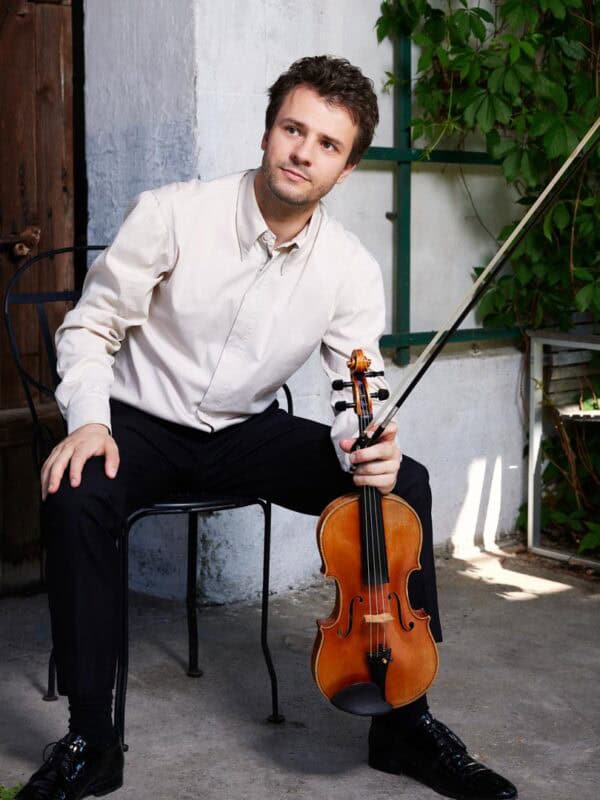 Matthias Well, Geiger in einem Konzert in der Saison 2025/26 bei Elysium Concerts.