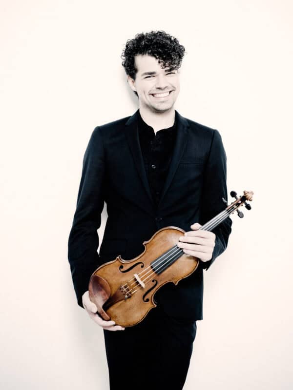 Der Geiger Simon Luethy in einigen Konzerten in der Saison 2025/26 bei Elysium Concerts.