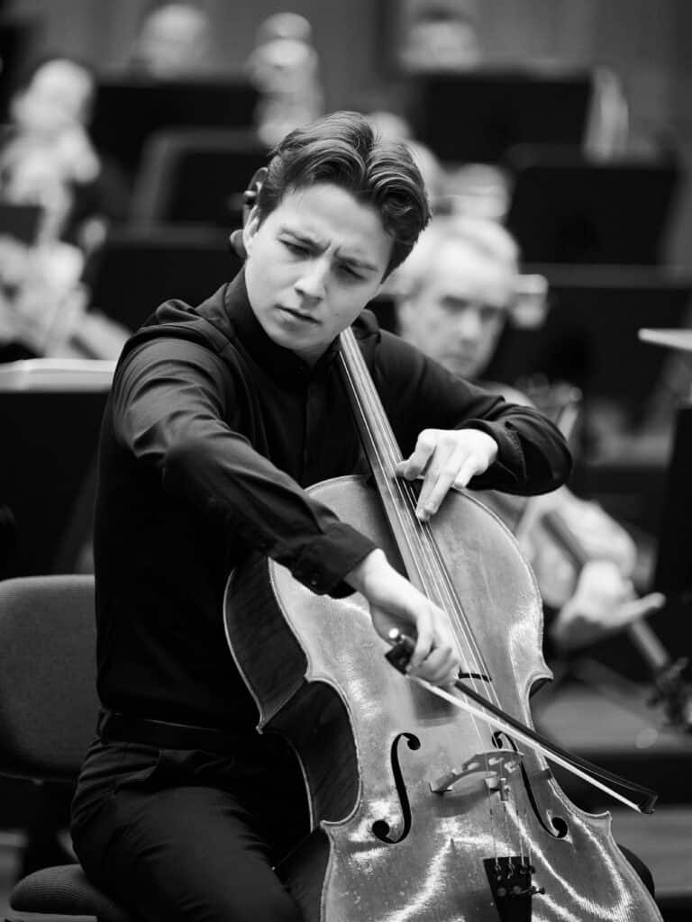 Der Cellist Constantin Heise, Gewinner des Deutschen Musikwettbewerbs 2026 – zu Gast bei Elysium Concerts im Schloss Nymphenburg München